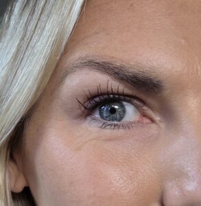 Thrive mascara applied to lashes over 40